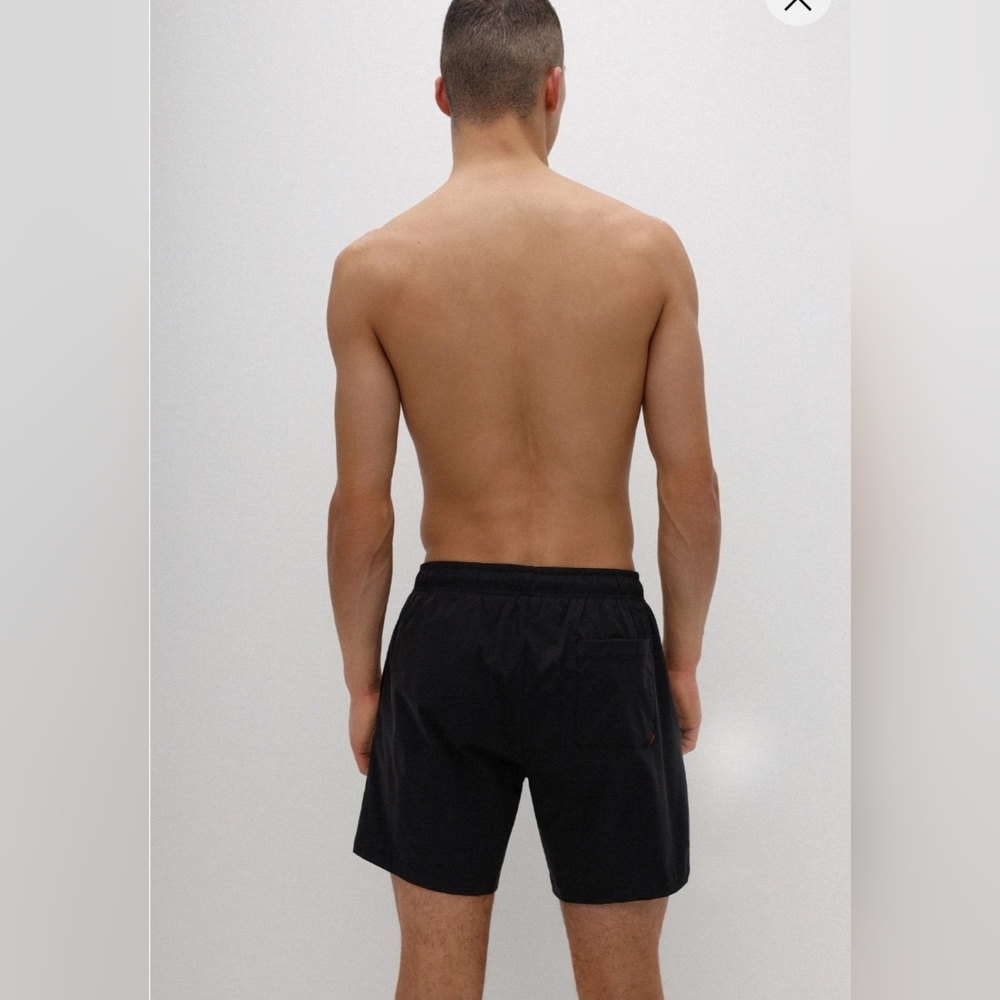 Hugo Boss. Quick-drying swim shorts with cyber-shadow logo - Picture 2 of 7